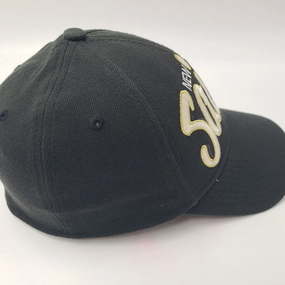 New Orleans Saints Hat Fitted S-M New Era 39Thirty Black Gold NFL Football Men‎
